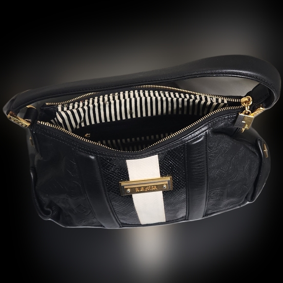 #P  L.A.M.B. Women's Genuine Leather Purse with Zippered pocket on the inside - Picture 9 of 16